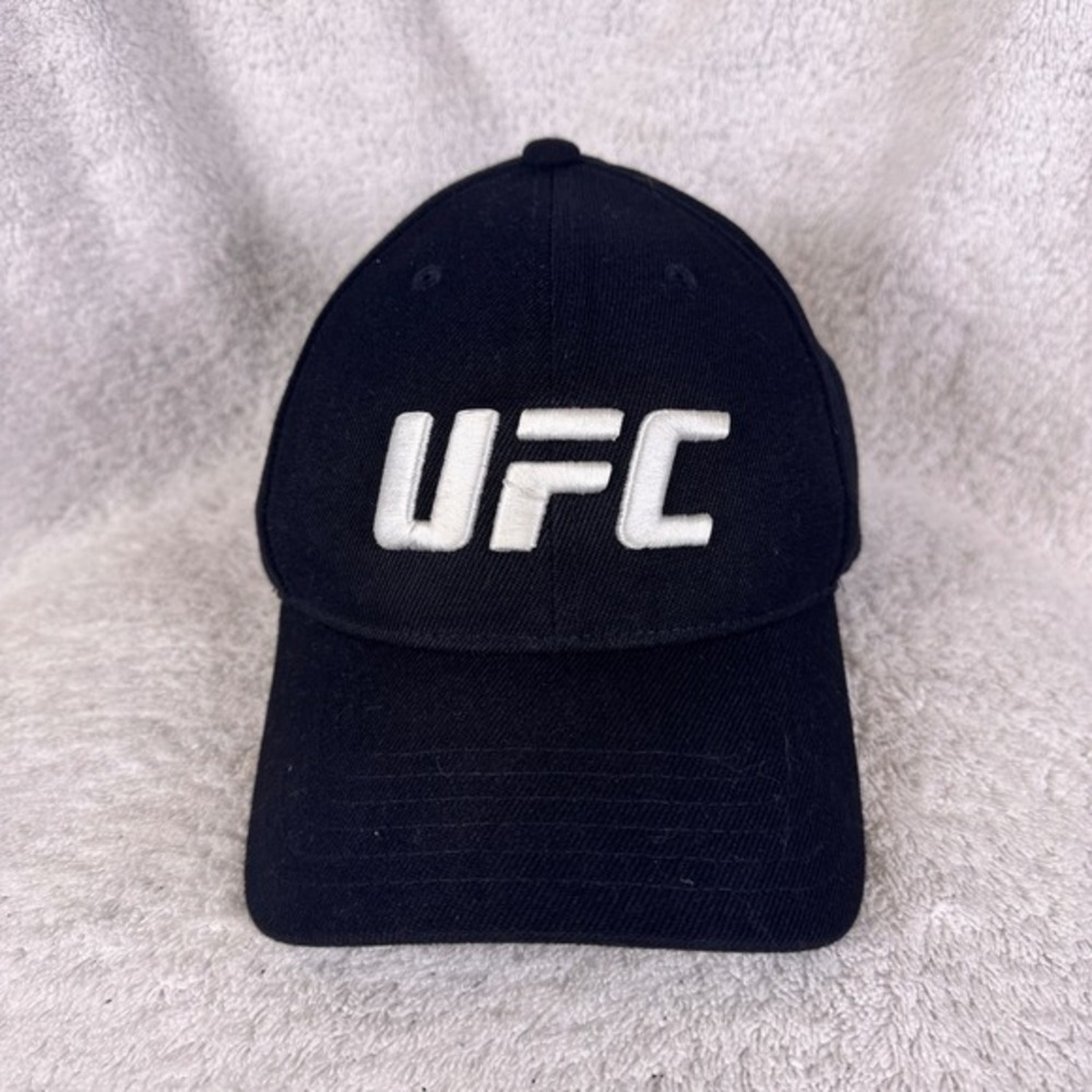 UFC Baseball Cap - Adjustable Adult Snapback Hat Black‎